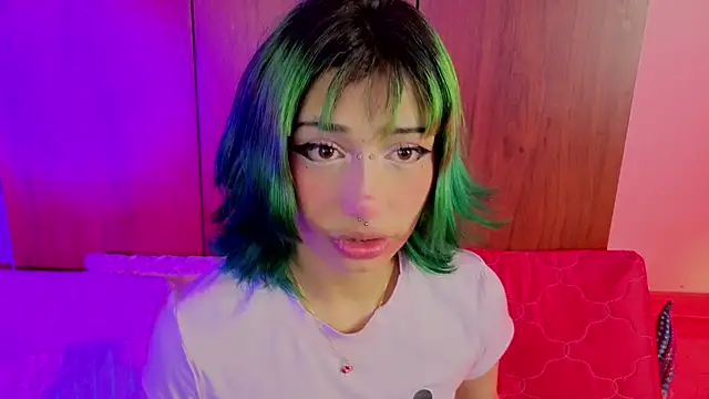 zoelight18 online show from 06.25.26