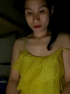 Snapshot of MinHiNi chatting on 09.26.25 MinHiNi online show from 09.26.25