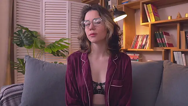 Sunny Teaze online show from 02.27.26