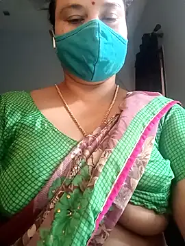 Snapshot of Tamil_Sivani chatting on 02.18.26 Tamil Sivani online show from 02.18.26