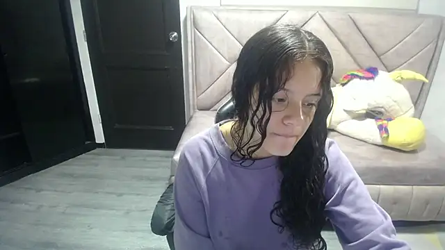 Velvet Moon V online show from 10.16.25