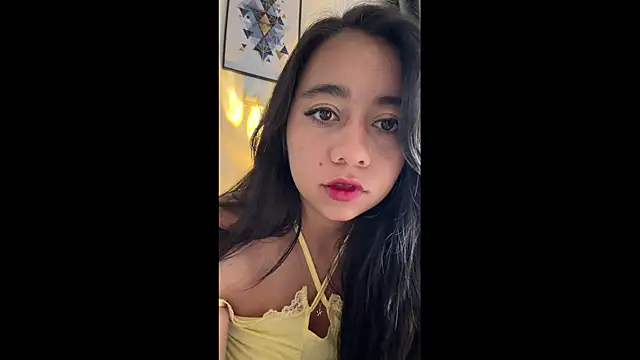 Snapshot of Lily_June chatting on 03.04.26 Lily June online show from 03.04.26