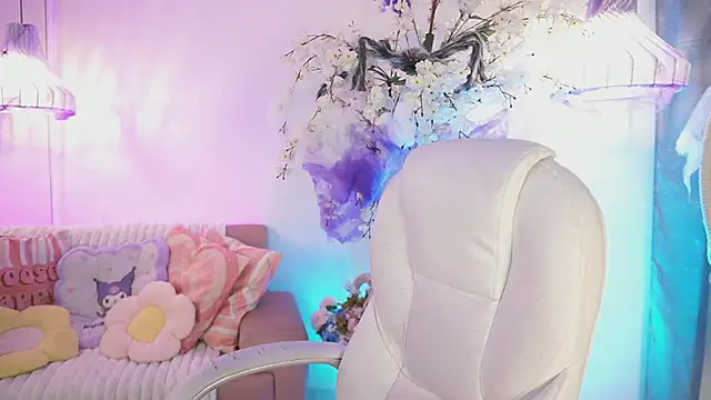 JadeSummerr online show from 10.25.25