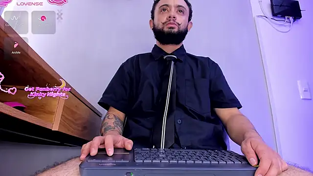 Noah devil  online show from 12.19.25