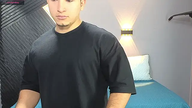 Horny nick18 online show from 02.19.26
