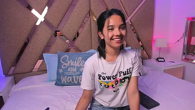 Snapshot of BelhaLawuo chatting on 11.15.25 BelhaLawuo online show from 11.15.25