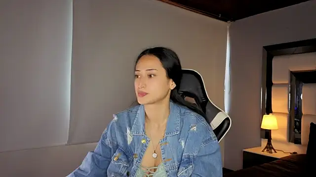 Adhara7 online show from 04.17.26