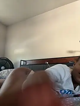 Snapshot of PrettyBabriexox chatting on 10.03.25 PrettyBabriexox online show from 10.03.25