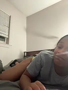 Snapshot of PrettyBabriexox chatting on 12.01.25 PrettyBabriexox online show from 12.01.25