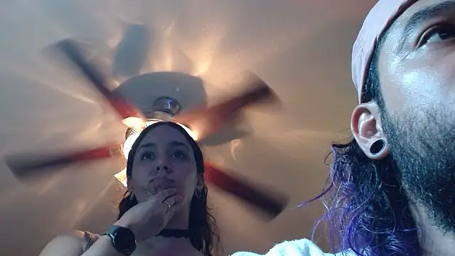 Snapshot of daddysgoodgrl215 chatting on 09.22.25 daddysgoodgrl215 online show from 09.22.25