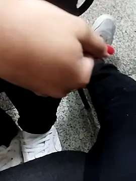 Snapshot of PIROCAO20 chatting on 10.10.25 PIROCAO20 online show from 10.10.25