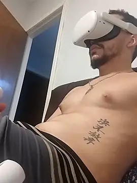 Snapshot of PIROCAO20 chatting on 10.11.25 PIROCAO20 online show from 10.11.25