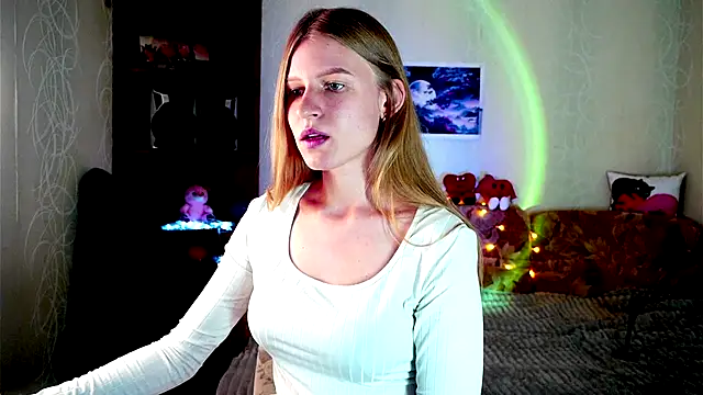 Luntryy online show from 10.15.25