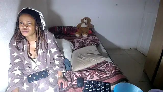 EbonyEssence online show from 04.15.26