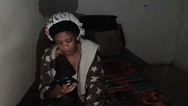 Snapshot of EssenceLovers chatting on 03.11.26 EssenceLovers online show from 03.11.26