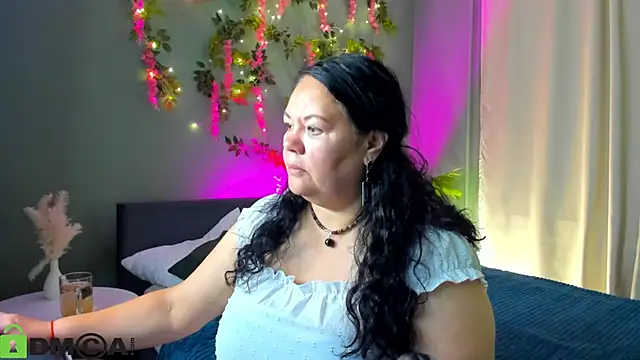 Snapshot of sandra_jackson chatting on 09.09.25 sandra jackson online show from 09.09.25