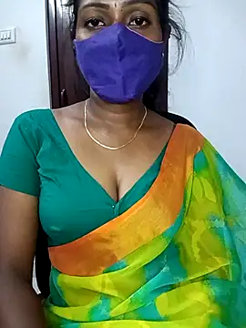 Snapshot of Tamil_kavinila chatting on 09.08.25 Tamil kavinila online show from 09.08.25