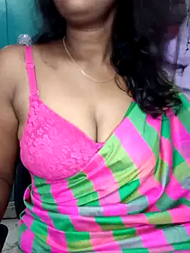 Snapshot of Tamil_kavinila chatting on 09.18.25 Tamil kavinila online show from 09.18.25