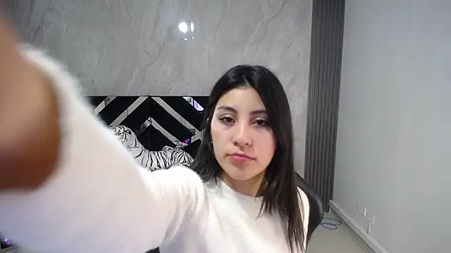 Zoe Blaze A online show from 09.12.25