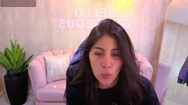 Zoe Blaze A online show from 11.13.25