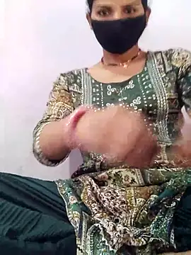 poojam93 online show from 10.16.25