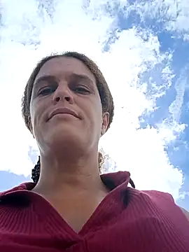 Snapshot of sarahkat86 chatting on 09.23.25 sarahkat86 online show from 09.23.25