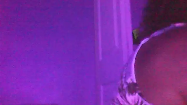 Snapshot of sarahkat86 chatting on 10.15.25 sarahkat86 online show from 10.15.25