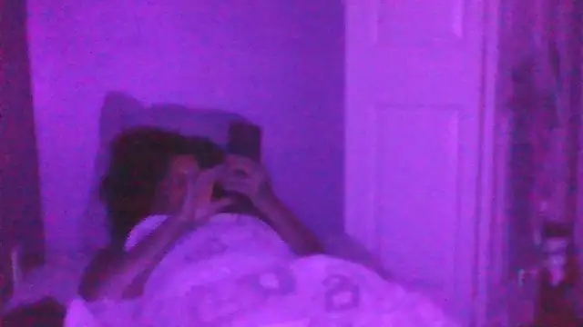 Snapshot of sarahkat86 chatting on 10.24.25 sarahkat86 online show from 10.24.25