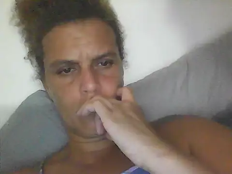 Snapshot of sarahkat86 chatting on 11.14.25 sarahkat86 online show from 11.14.25