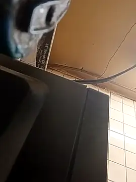 Snapshot of sarahkat86 chatting on 12.17.25 sarahkat86 online show from 12.17.25