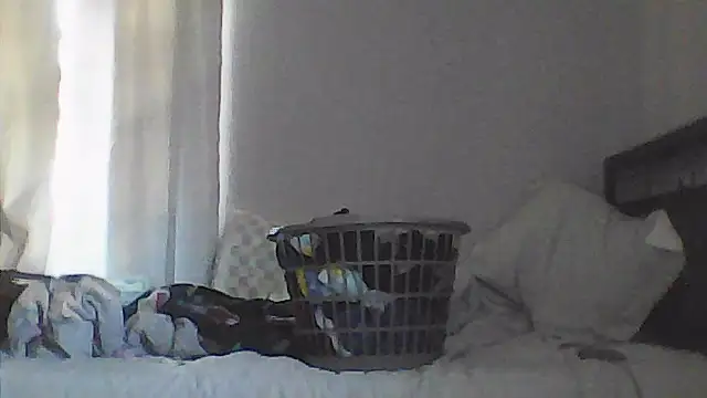 sarahkat86 online show from 04.15.26