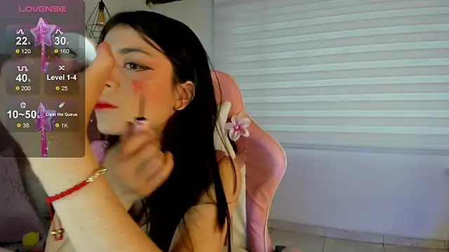 Jade rey  online show from 10.06.25