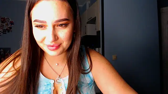 NikiWhite online show from 09.18.25