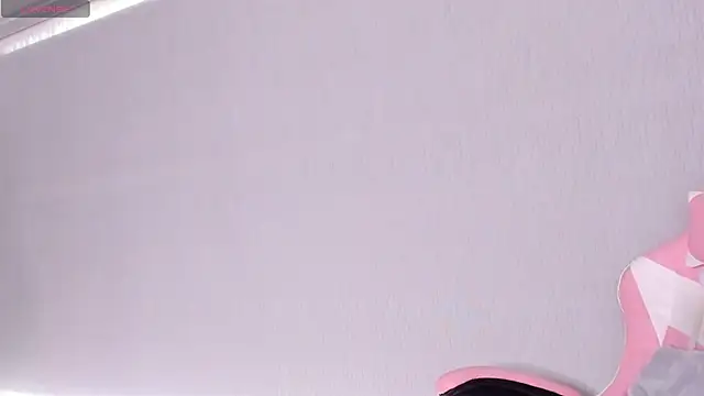 kendal hot01 online show from 01.12.26