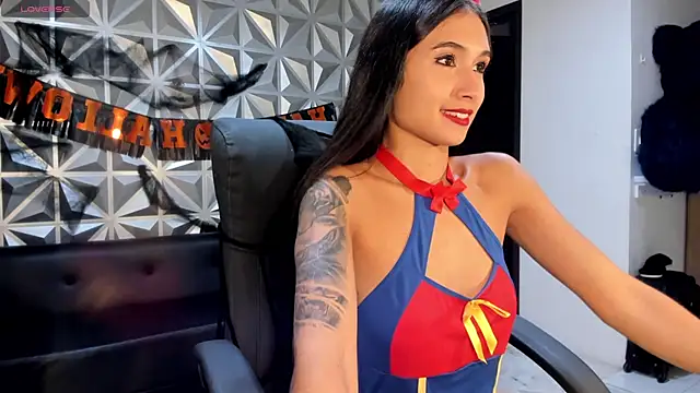 hellen tease online show from 10.29.25