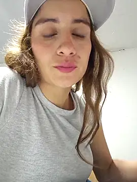 aytanna torrez online show from 10.27.25