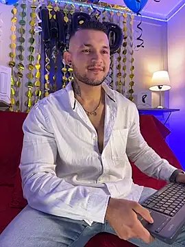 Marco Vega online show from 11.29.25