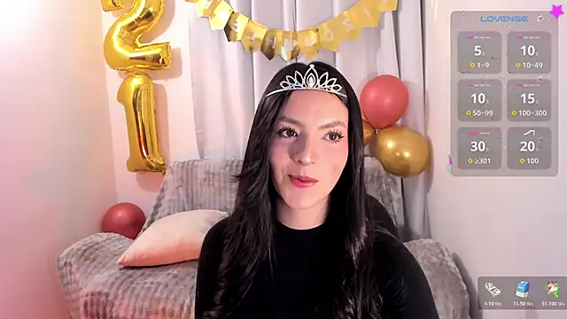 sarah saenz  online show from 02.26.26