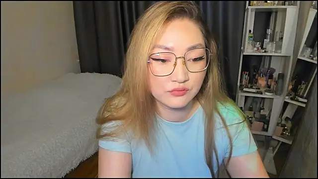 lyra x online show from 02.07.26