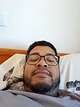 Snapshot of EbanoENeves69 chatting on 11.18.25 EbanoENeves69 online show from 11.18.25