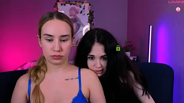 riley sanders online show from 11.29.25