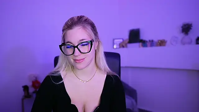 leokitty  online show from 04.14.26