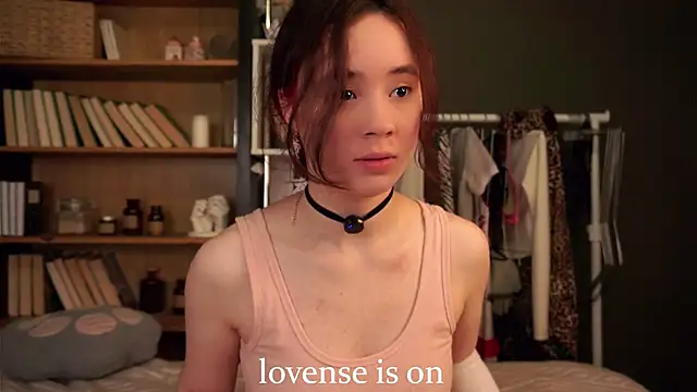 Snapshot of AlbertaClack chatting on 11.11.25 AlbertaClack online show from 11.11.25