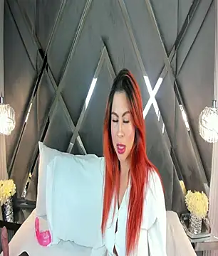 CoraimaSahin online show from 11.27.25