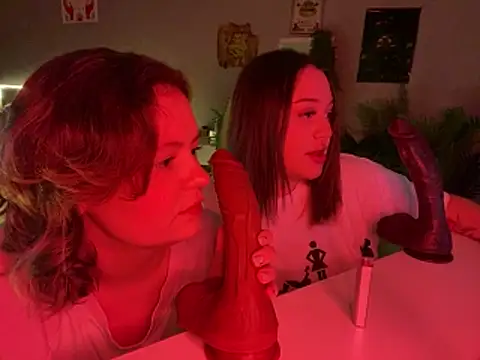 MoonIvy  online show from 11.15.25