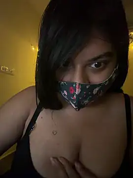 Snapshot of BigBreasted chatting on 02.07.26 BigBreasted online show from 02.07.26