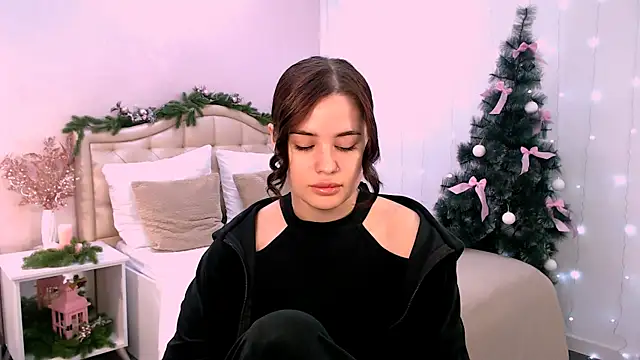 lil angel  online show from 12.21.25