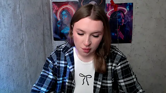 JuliaTopp  online show from 01.17.26