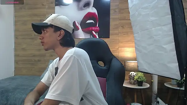 markbowie online show from 04.19.26