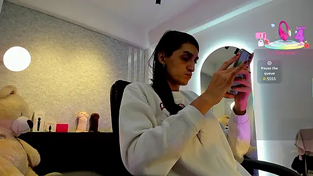 lily cash1 online show from 02.01.26